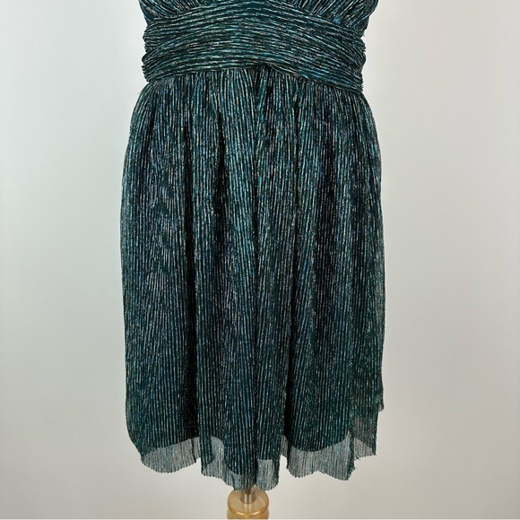 Lulus Metallic Green Ailey Plunge Neckline Open Back Skater Dress Size Small - Picture 4 of 10